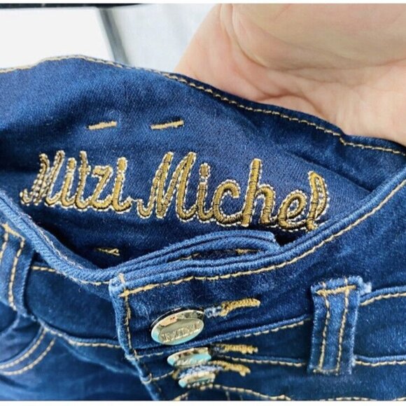 Mitzi Michel cut off dark denim high waist cutoffs. Size 3 - Picture 7 of 8